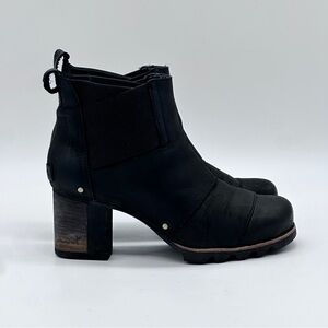 Sorel Black Leather Block Heel Ankle Booties